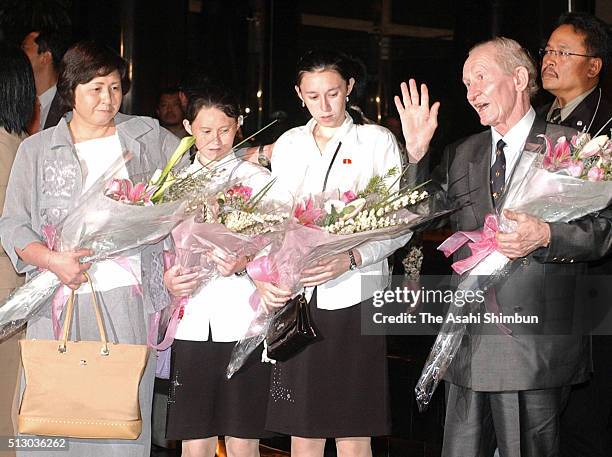 Japanese abductee Hitomi Soga, her daughters Belinda and Mika, and her husband Charles Robert Jenkins smile upon arriving at their hotel July 9, 2004...