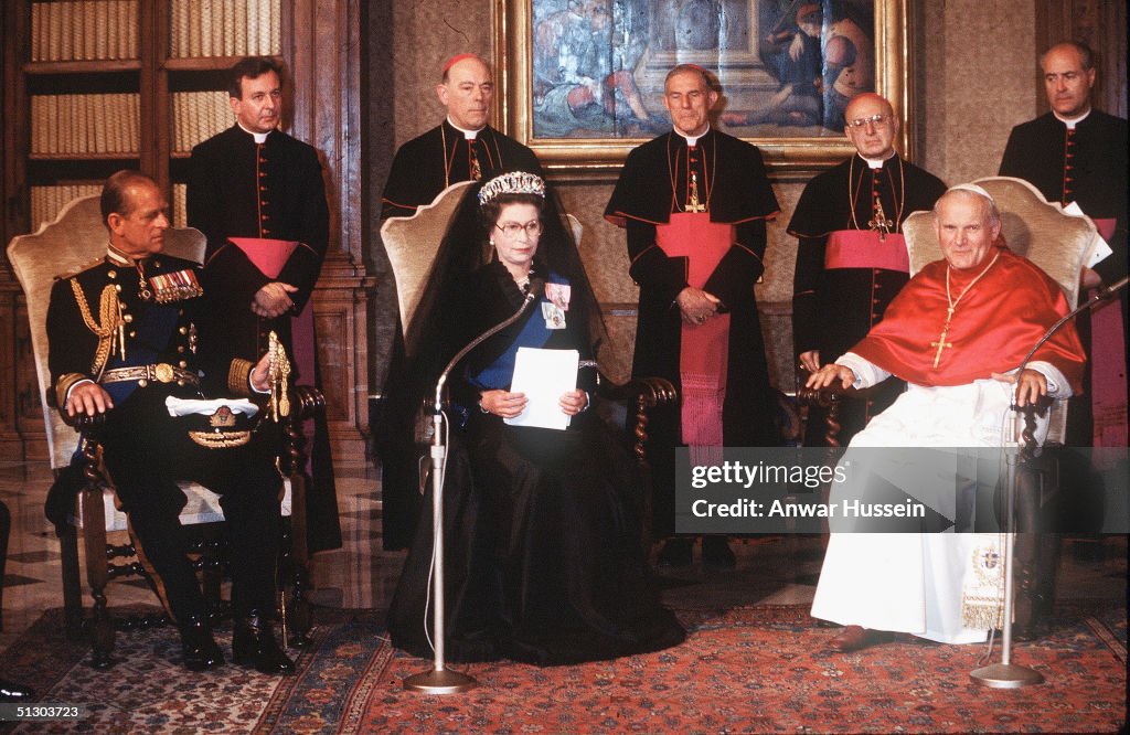 Queen Elizabeth II Meets Pope Paul II