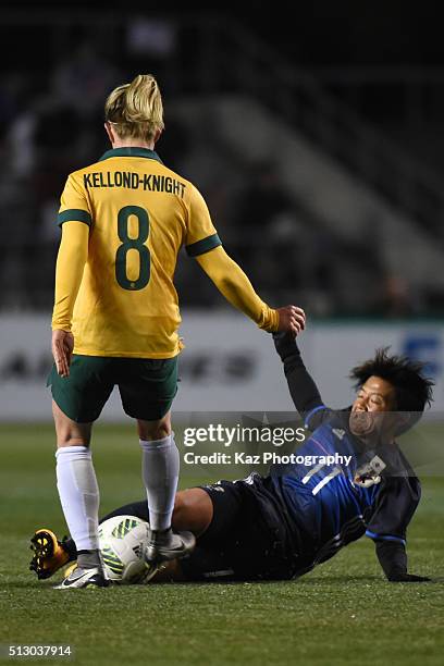 Ohno Shinobu of Japan challenges to Elise Kellond-Knight of Australia during the AFC Women's Olympic Final Qualification Round match between...