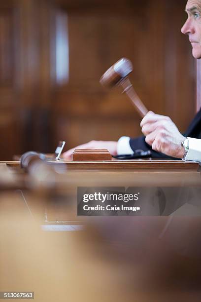 Judge In Court Hammer FotografĂas e imágenes de stock - Getty Images