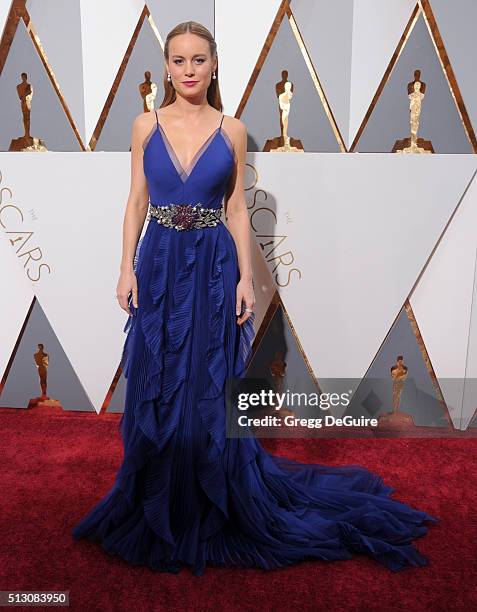 Actress Brie Larson arrives at the 88th Annual Academy Awards at Hollywood & Highland Center on February 28, 2016 in Hollywood, California.