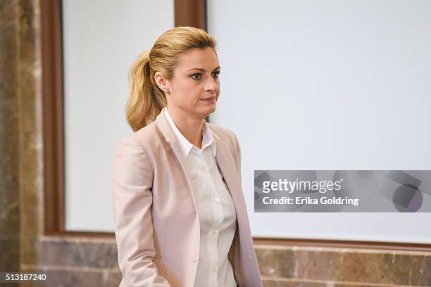 Sportscaster Erin Andrews walks toward the courtroom on March 1, 2016 in Nashville, Tennessee. Andrews is suing her stalker and the owner and...