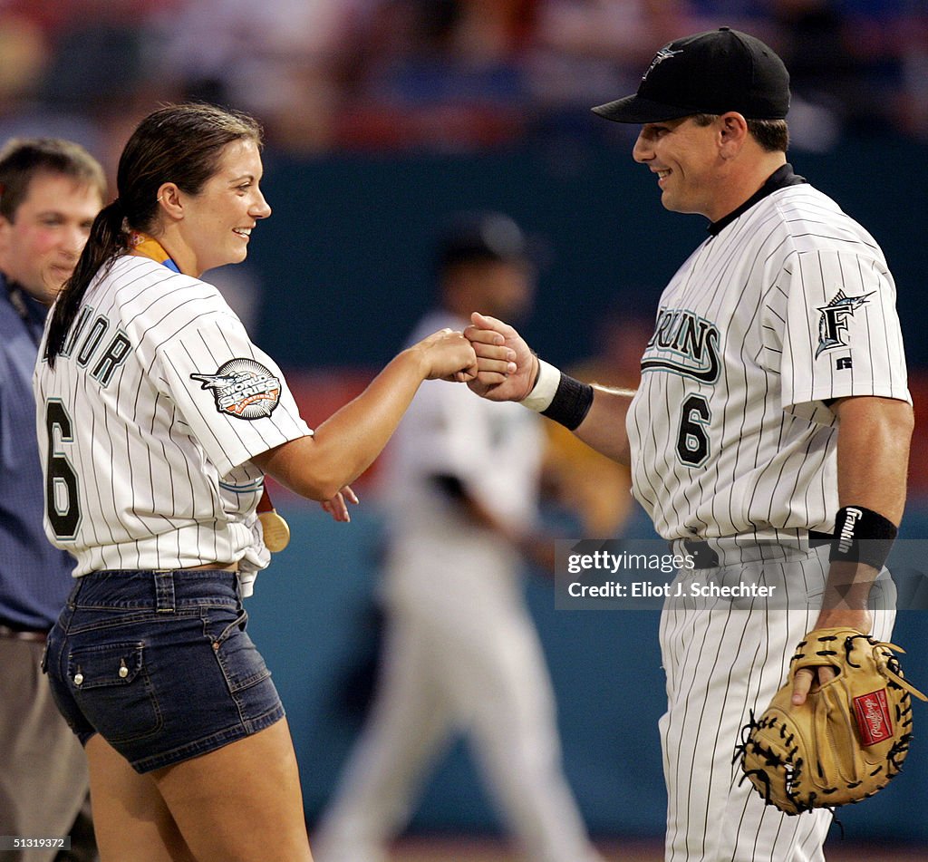 Braves v Marlins