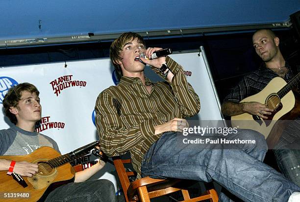 Singer Jesse McCartney performs during Popstar! Magazine's album release party for McCartney's new CD "Beautiful Soul" on September 17, 2004 at...