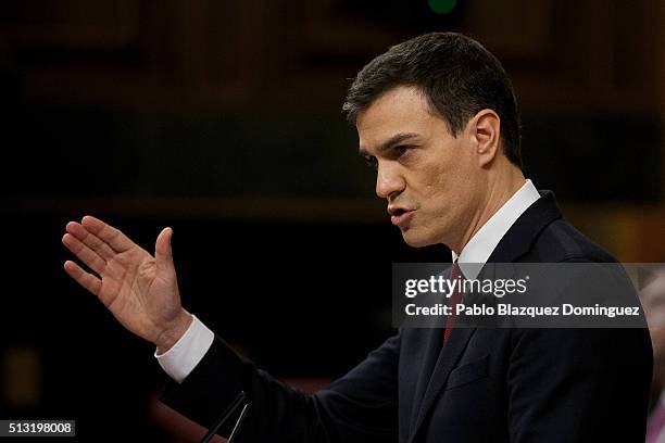 Spanish Socialist Party leader Pedro Sanchez, speaks during a debate to form a new government at the Spanish Parliament on March 1, 2016 in Madrid,...