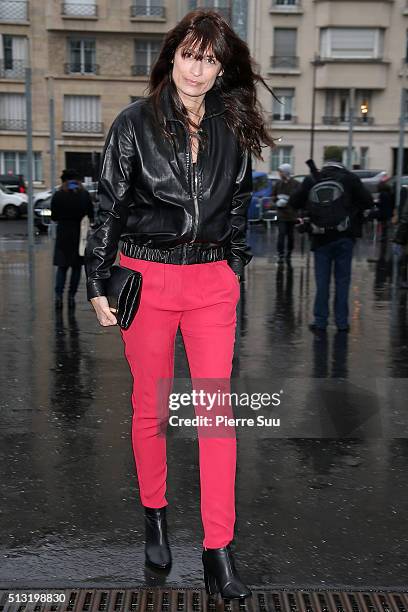 Caroline de Maigret arrives at the Anthony Vaccarello show as part of the Paris Fashion Week Womenswear Fall/Winter 2016/2017 on March 1, 2016 in...