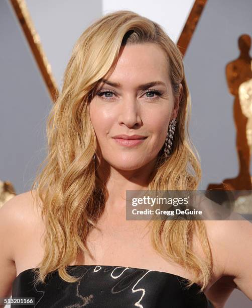 Actress Kate Winslet arrives at the 88th Annual Academy Awards at Hollywood & Highland Center on February 28, 2016 in Hollywood, California.