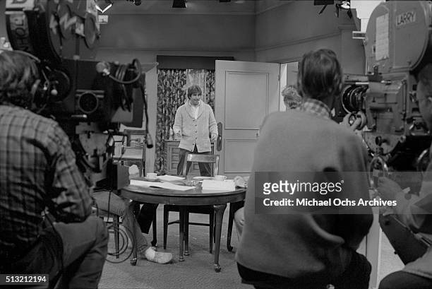 Henry Winkler rehearses on the set of 'Happy Days' at Paramount Studios on March 5, 1981 in Los Angeles, California.