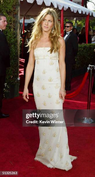 Actress Jennifer Aniston attends the 56th Annual Primetime Emmy Awards at the Shrine Auditorium September 19, 2004 in Los Angeles, California.