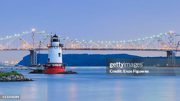 sleepy hollow lighthouse and tappan zee bridge - westchester stock pictures, royalty-free photos & images