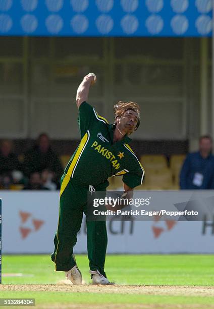 Shoaib Akhtar of Pakistan bowling during the ICC Champions Trophy match between India and Pakistan, Edgbaston, Birmingham, 19th September 2004....