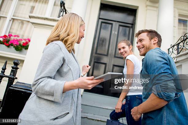 couple buying a house - caitlyn jenner signs copies of her new book the secrets of my life stockfoto's en -beelden