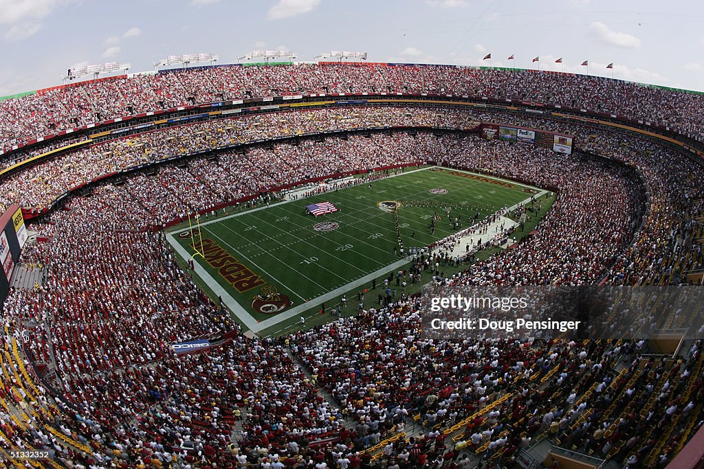 Buccaneers v Redskins