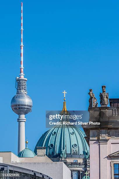 berlin tv tower and berliner dom in background - television tower berlin stockfoto's en -beelden