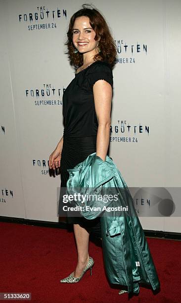 Actress Carla Gugino attends "The Forgotten" film premiere September 21, 2004 in New York City.