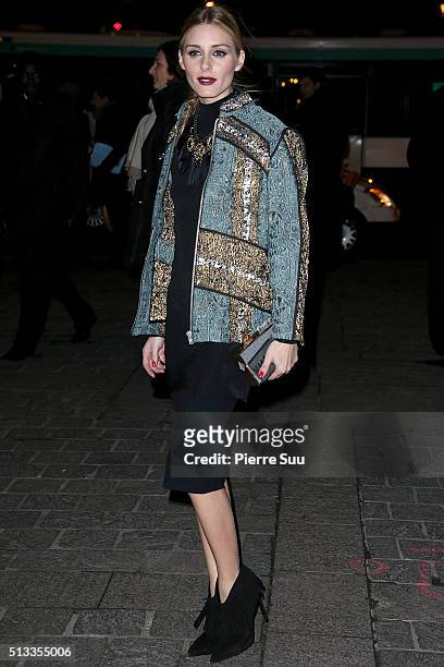 Olivia Palermo arrives at the H&M show as part of the Paris Fashion Week Womenswear Fall/Winter 2016/2017 on March 2, 2016 in Paris, France.
