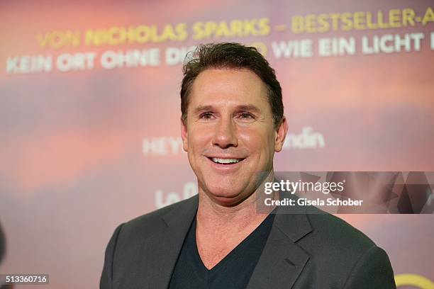 Big hitter Nicholas Sparks during the German premiere of the film 'The Choice - Bis zum letzten Tag' at Gloria Palast on March 2, 2016 in Munich,...