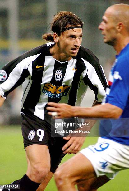 Zlatan Ibrahimovic of Juventus in action against Sampdoria during the Serie A match at Marassi Stadium September 22, 2004 in Genova, Italy.