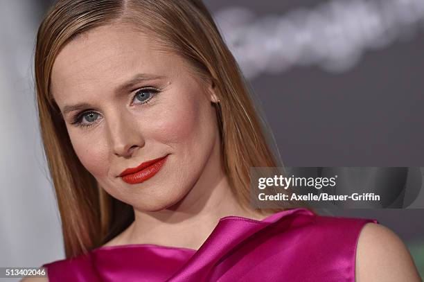 Actress Kristen Bell arrives at the premiere of Walt Disney Animation Studios' 'Zootopia' at the El Capitan Theatre on February 17, 2016 in...