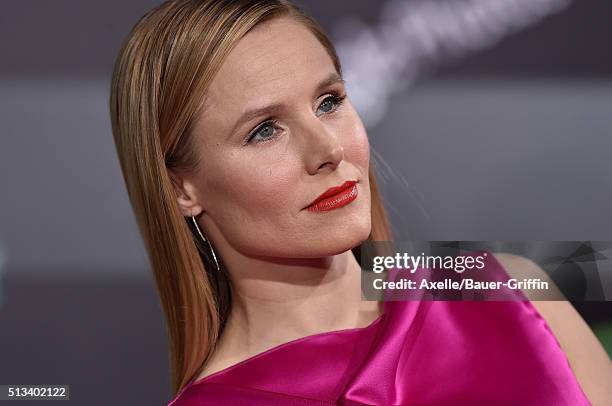 Actress Kristen Bell arrives at the premiere of Walt Disney Animation Studios' 'Zootopia' at the El Capitan Theatre on February 17, 2016 in...