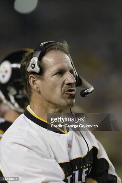 Head coach Bill Cowher of the Pittsburgh Steelers during the Pittsburgh Steelers 38-3 preseason game win over the Houston Texans on August 21, 2004...