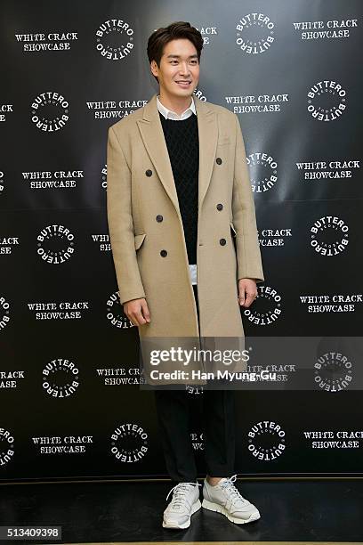 South Korean actor Jung Gyu-Woon attends the photocall for 'BUTTERO' 2016 S/S White Crack on February 26, 2016 in Seoul, South Korea.