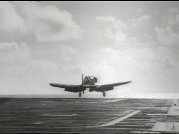 Plabe Rising 18 F4u Corsair Wwii Stock Videos, Footage, & 4K Video Clips - Getty Images