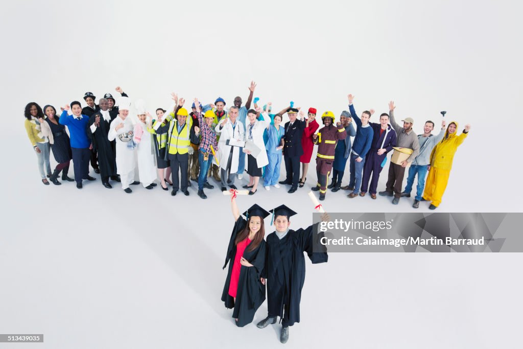 Fuerza laboral animando a graduados confiados