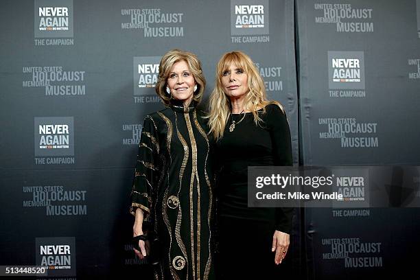 Jane Fonda and Rosanna Arquette attend the United States Holocaust Memorial Museum presents 2016 Los Angeles Dinner: What You Do Matters at The...