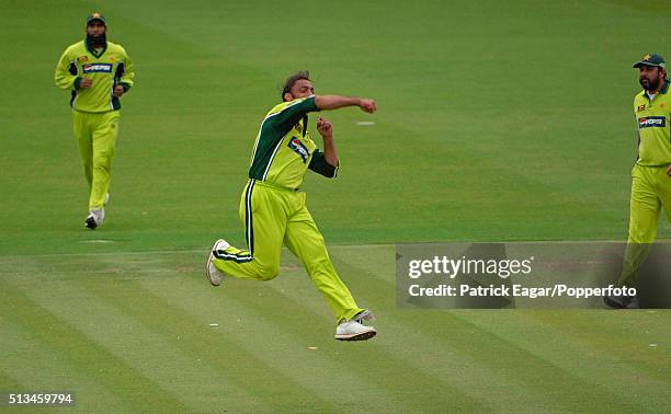 Shoaib Akhtar of Pakistan celebrates the wicket of Darren Gough during the NatWest Series One Day International between England and Pakistan, Lord's,...