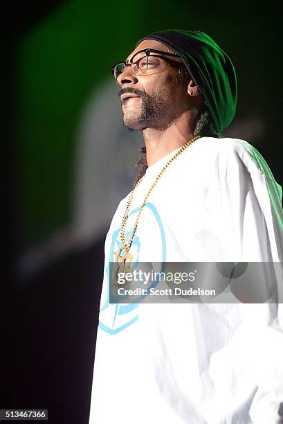 Rapper Snoop Dogg performs onstage at The Forum on February 28, 2016 in Inglewood, California.