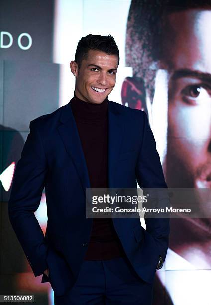 398 Cristiano Ronaldo Fashion Stock Photos, High-Res Pictures, and Images -  Getty Images