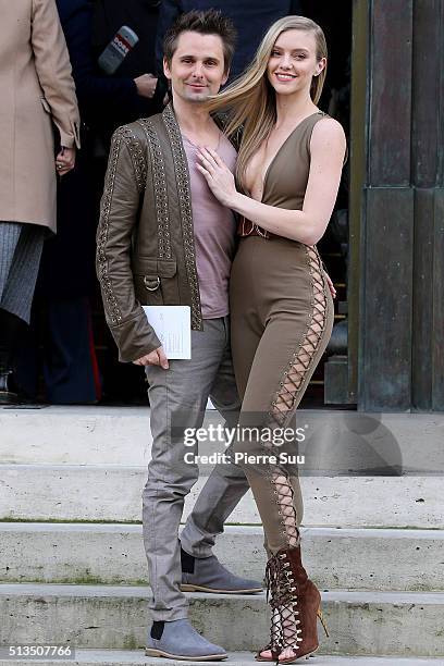 Matthew Bellamy and Elle Evans arrive at the Balmain show as part of the Paris Fashion Week Womenswear Fall/Winter 2016/2017 on March 3, 2016 in...