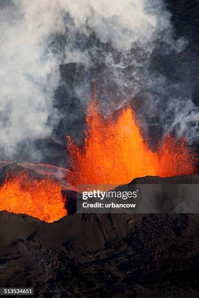bárdarbunga volcanic eruption, iceland. - iceland lava stock pictures, royalty-free photos & images
