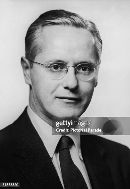 Portrait of influential American sociologist and Columbia University professor Robert K. Merton , mid Twentieth Century. Merton studied social...