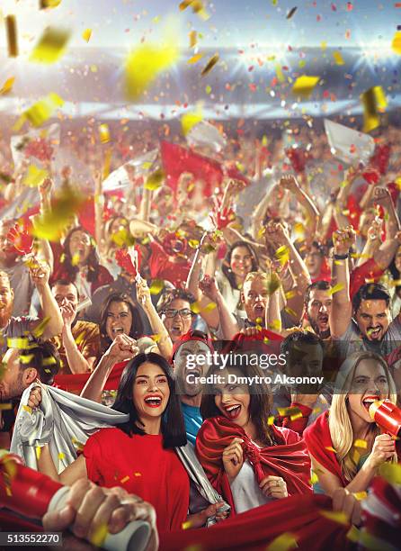 Cheering Section Photos and Premium High Res Pictures - Getty Images