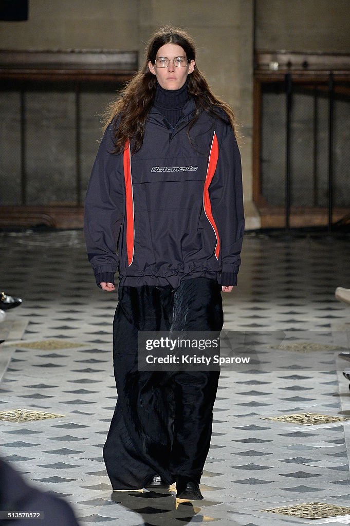 Vetements : Runway - Paris Fashion Week Womenswear Fall/Winter 2016/2017
