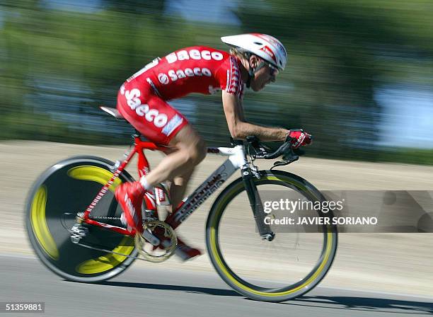 Italian Damiano Cunego of Saeco in action during the 21th stage of the 59th Tour of Spain cycling race, a 28,2 kms individual time-trial around...