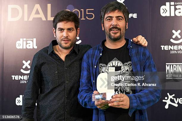 Estopa attends the "Cadena Dial" 2015 awards press room at the Recinto Ferial on March 3, 2016 in Tenerife, Spain.