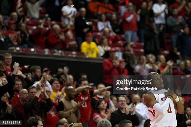 Rasheed Sulaimon of the Maryland Terrapins acknowledges the crowd against the Illinois Fighting Illini during the second half at Xfinity Center on...