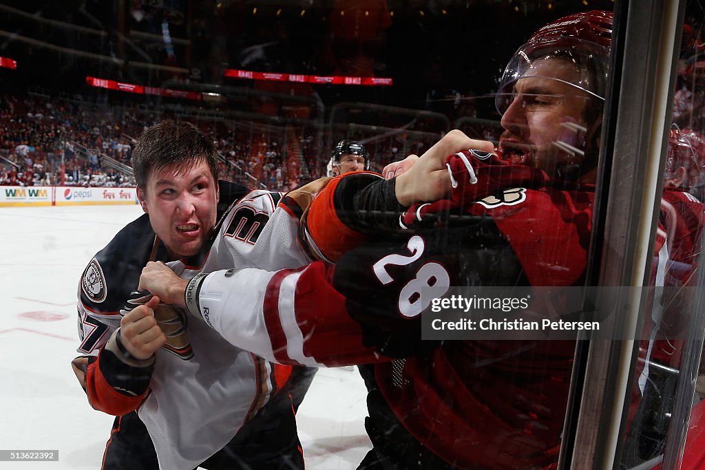 Anaheim Ducks v Arizona Coyotes