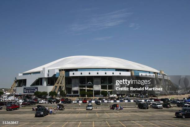 General view of Texas Stadium during the game between the Dallas Cowboys and the Cleveland Browns on September 19, 2004 in Irving, Texas. The Cowboys...