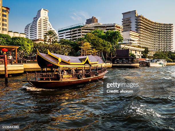 chao phraya river bangkok thailand - menam stockfoto's en -beelden