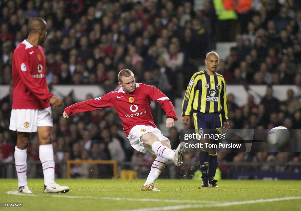 Manchester United v Fenerbahce