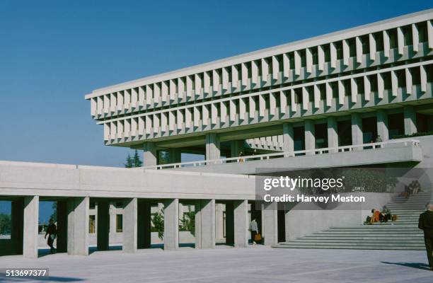 Simon Building University Simon Photos and Premium High Res Pictures - Getty Images