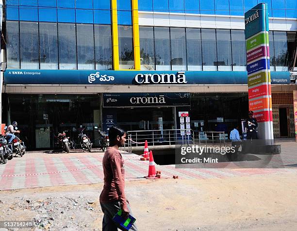 Croma Croma Store Photos and Premium High Res Pictures - Getty Images