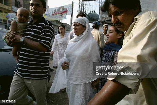 Pakistan Raja Rajpar 80 Raja Bazaar Stock Photos, High-Res Pictures, and Images - Getty Images
