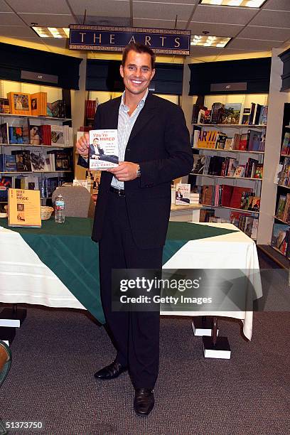 Bill Rancic Apprentice 16 Bill Rancic Signs Copies Of Youre Hired Stock Photos, High-Res ...