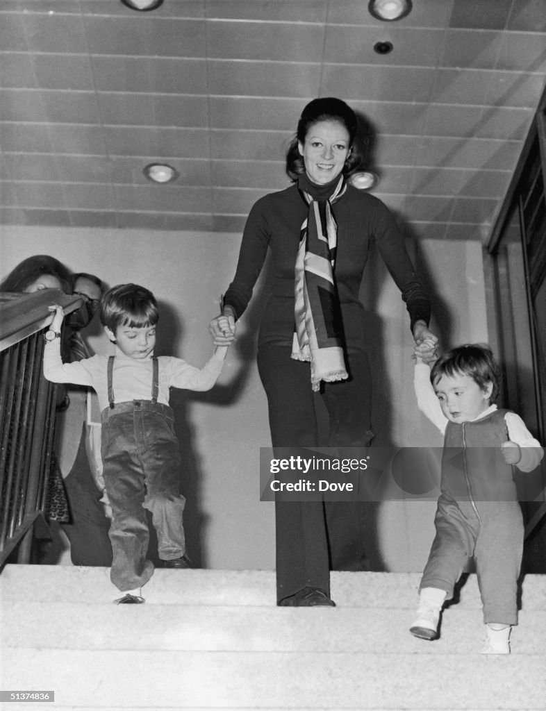 Maggie Smith And Children