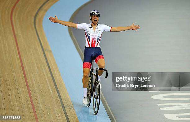 Jonathan Dibben of Great Britain celebrates after winning the final of the Mens Points Race during Day Three of the UCI Track Cycling World...